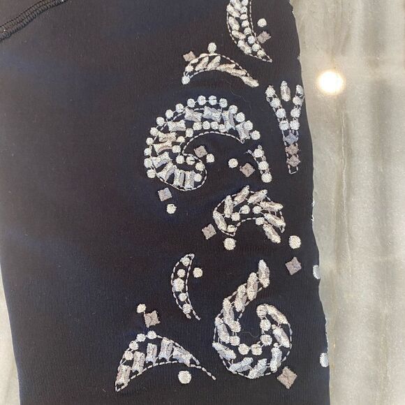 Nancy Rose performance, embellished, yoga, legging. Size medium - Picture 6 of 10